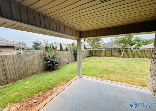 111 Pembridge Lane, Madison, AL 35756