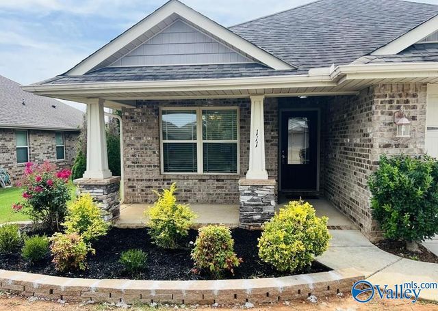111 Pembridge Lane, Madison, AL 35756