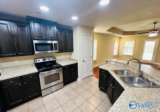 111 Pembridge Lane, Madison, AL 35756