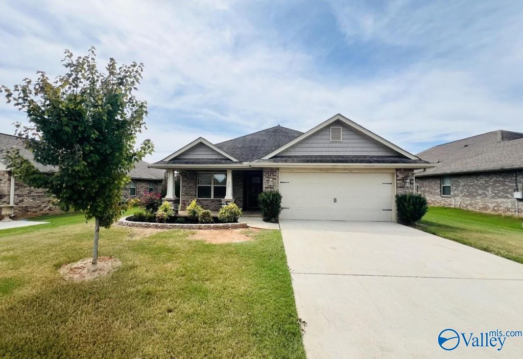111 Pembridge Lane, Madison, AL 35756
