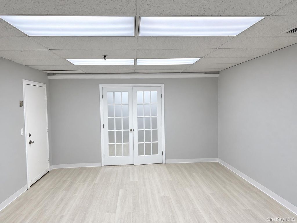 91 Broadway Suite 3 (only), Huntington, NY 11740 — exterior