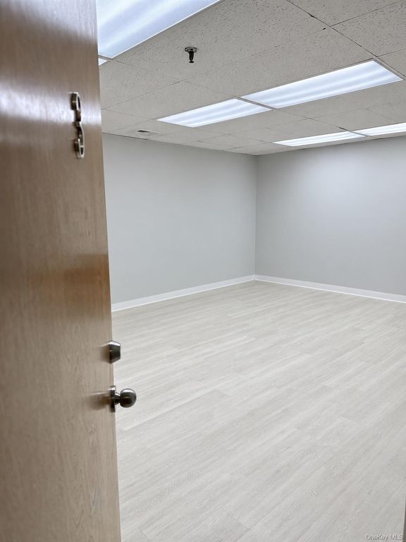 91 Broadway Suite 3 (only), Huntington, NY 11740 — photo 4