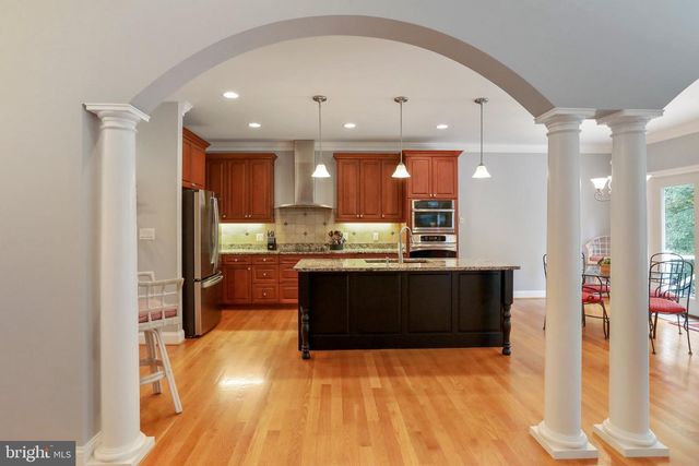 289 RELIANCE WOODS DR, Middletown, VA 22645