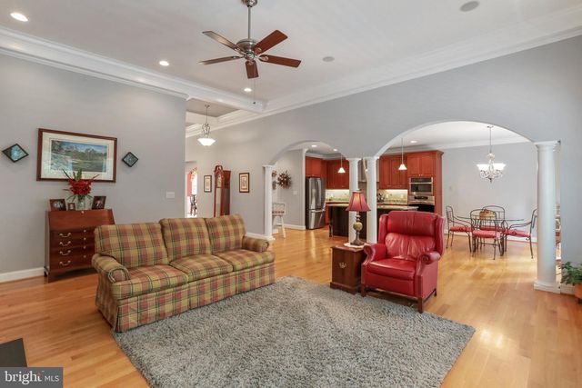 289 RELIANCE WOODS DR, Middletown, VA 22645