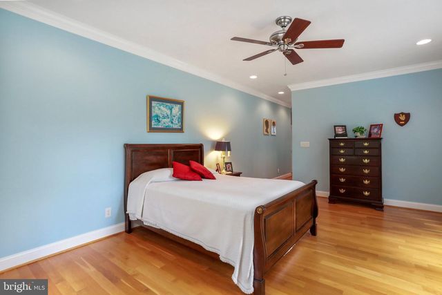 289 RELIANCE WOODS DR, Middletown, VA 22645