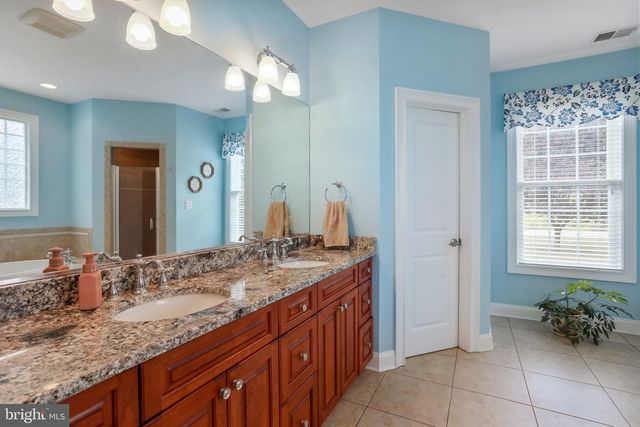 289 RELIANCE WOODS DR, Middletown, VA 22645