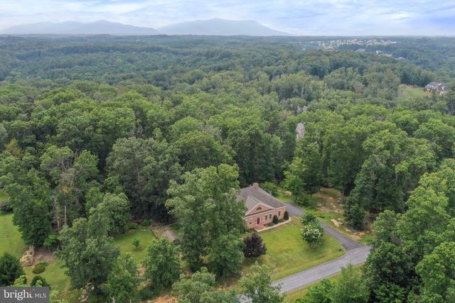 289 RELIANCE WOODS DR, Middletown, VA 22645