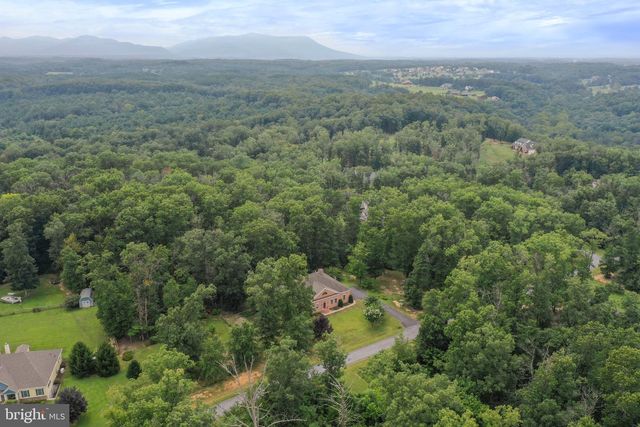 289 RELIANCE WOODS DR, Middletown, VA 22645