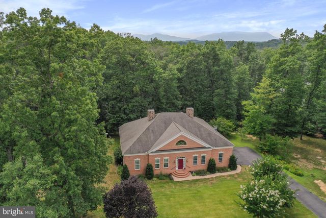 289 RELIANCE WOODS DR, Middletown, VA 22645