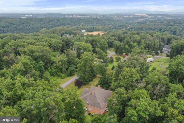289 RELIANCE WOODS DR, Middletown, VA 22645