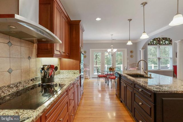 289 RELIANCE WOODS DR, Middletown, VA 22645