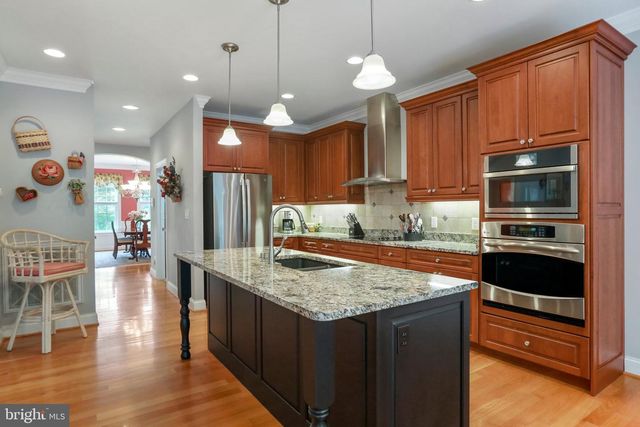 289 RELIANCE WOODS DR, Middletown, VA 22645
