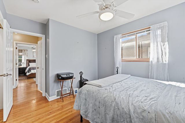 1422 Westchester Boulevard, Westchester, IL 60154