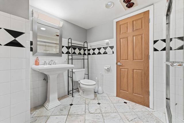 1422 Westchester Boulevard, Westchester, IL 60154