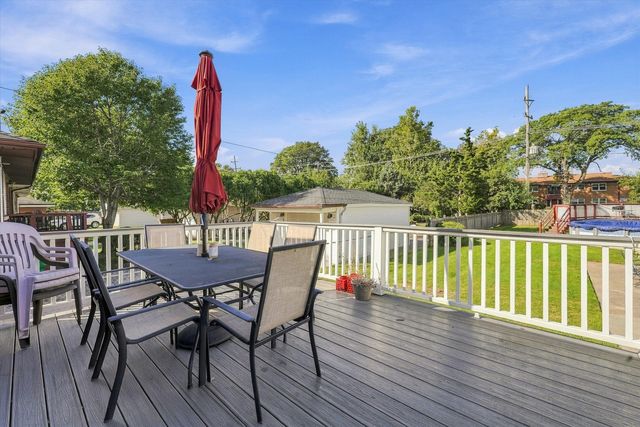 1422 Westchester Boulevard, Westchester, IL 60154