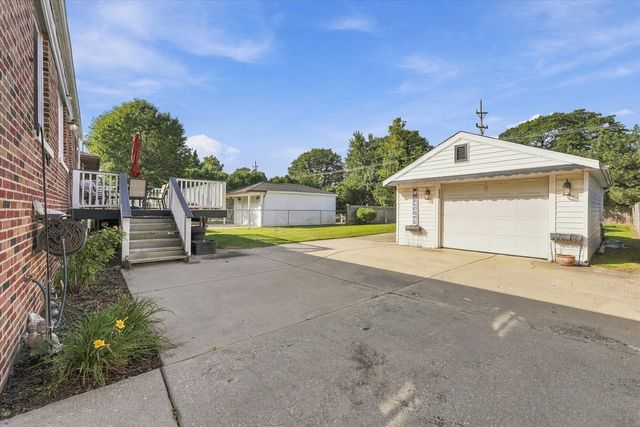 1422 Westchester Boulevard, Westchester, IL 60154
