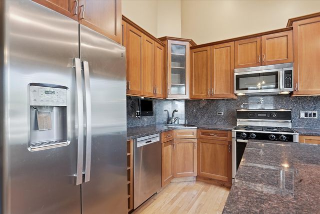 1422 Westchester Boulevard, Westchester, IL 60154
