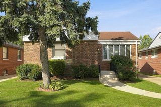 1422 Westchester Boulevard, Westchester, IL 60154