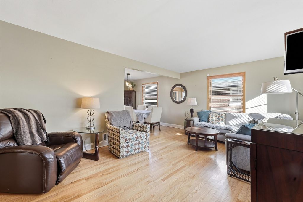 1422 Westchester Boulevard, Westchester, IL 60154 — photo 4