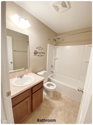 5763 Weeping Willow Place, Whitestown, IN 46075