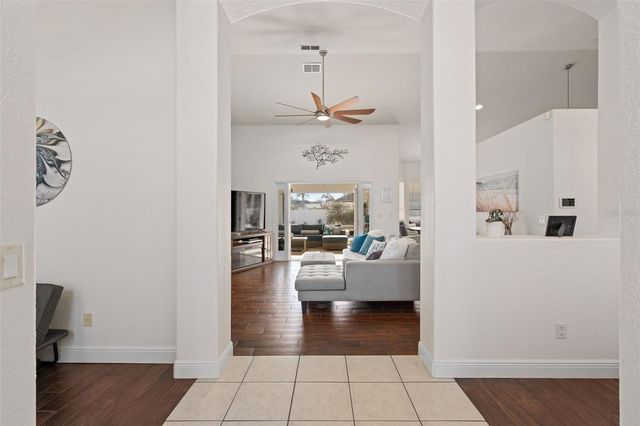 3301 BLUE JAY CT, St Cloud, FL 34772