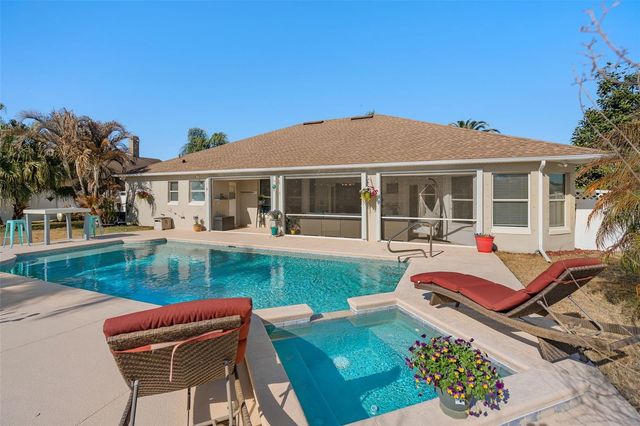 3301 BLUE JAY CT, St Cloud, FL 34772