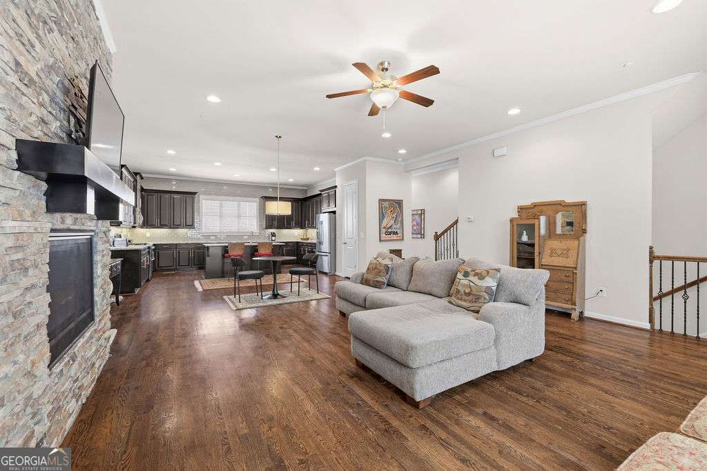 917 Dumaine Trace, Atlanta, GA 30328 — exterior