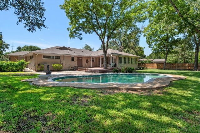 1215 Columbia Circle, Corsicana, TX 75110