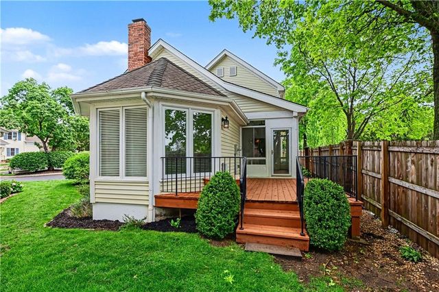 4530 W 90th Street, Prairie Village, KS 66207