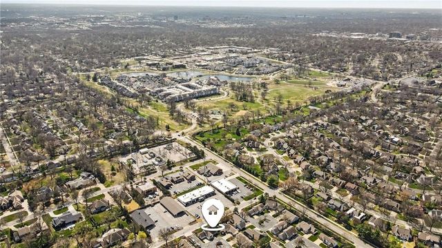 4530 W 90th Street, Prairie Village, KS 66207