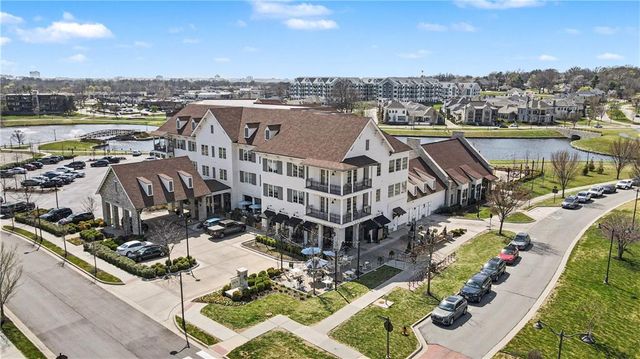 4530 W 90th Street, Prairie Village, KS 66207