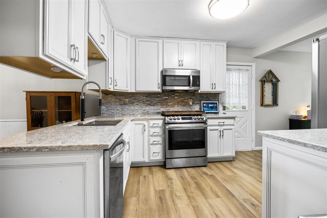 113 W Hughes Street, Marshall, MI 49068