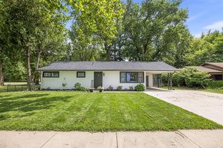 113 W Hughes Street, Marshall, MI 49068