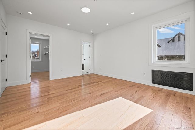 32-35 164th Street, Flushing, NY 11358