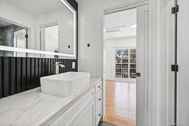32-35 164th Street, Flushing, NY 11358