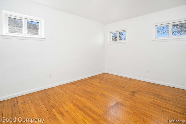 19915 Shady Lane Avenue, Saint Clair Shores, MI 48080