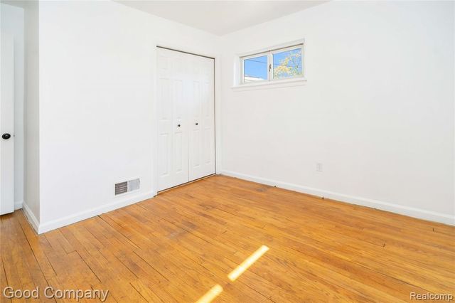 19915 Shady Lane Avenue, Saint Clair Shores, MI 48080