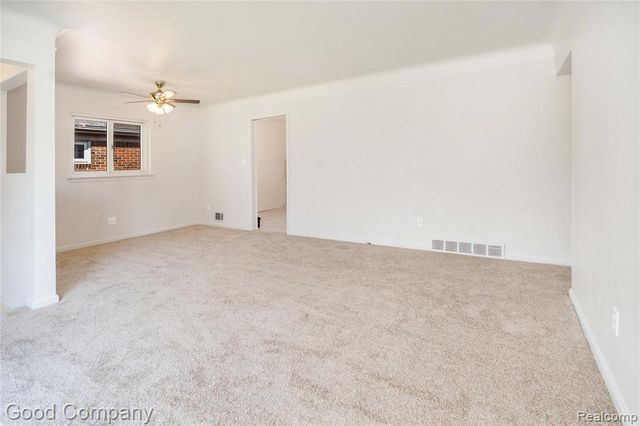 19915 Shady Lane Avenue, Saint Clair Shores, MI 48080