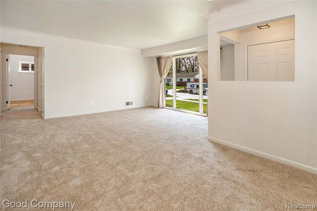 19915 Shady Lane Avenue, Saint Clair Shores, MI 48080