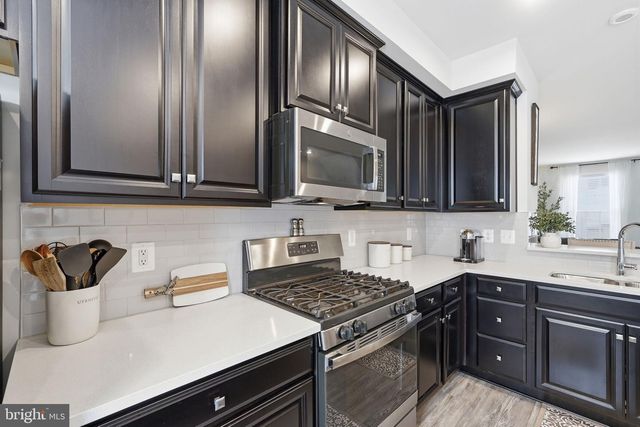 2764 VELOCITY RD, Herndon, VA 20171