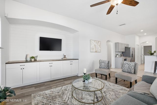 13868 FISH EAGLE Drive W, Jacksonville, FL 32226