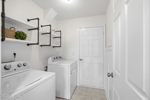 13868 FISH EAGLE Drive W, Jacksonville, FL 32226