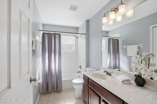 13868 FISH EAGLE Drive W, Jacksonville, FL 32226