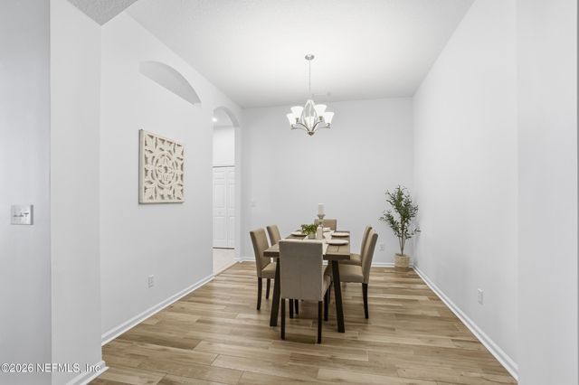 13868 FISH EAGLE Drive W, Jacksonville, FL 32226