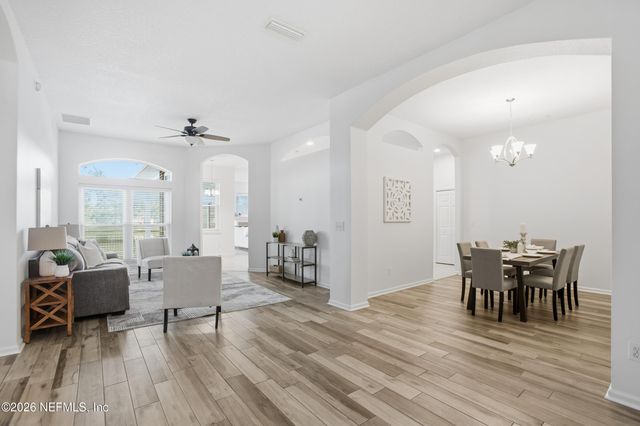 13868 FISH EAGLE Drive W, Jacksonville, FL 32226