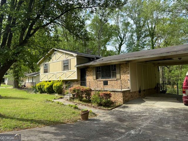 8833 Ashwood Drive, Riverdale, GA 30274
