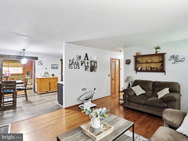 1020 CAROLINA AVE, Keyser, WV 26726