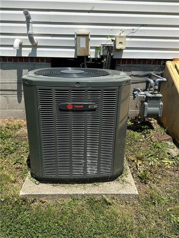 420 W 6th Street, Maryville, MO 64468