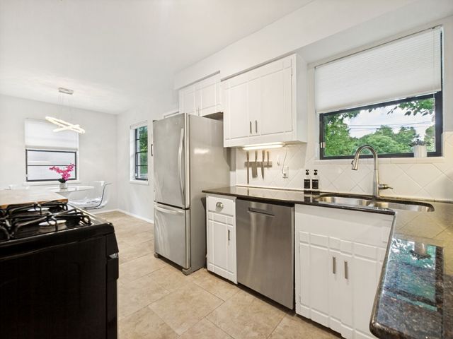 226 Leda Drive, Dallas, TX 75218