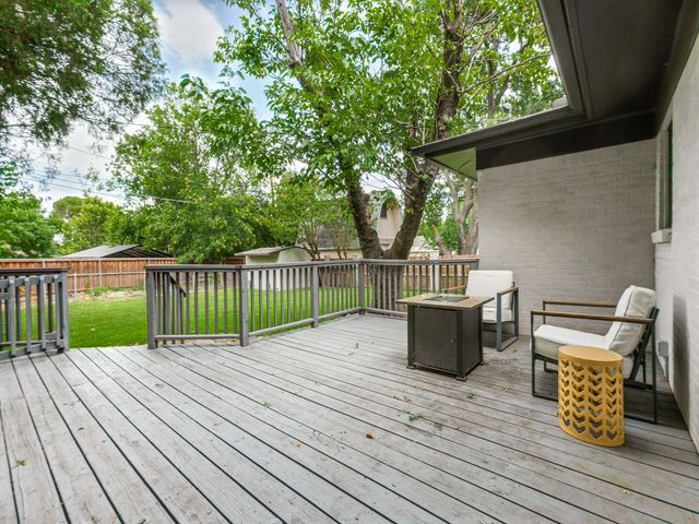 226 Leda Drive, Dallas, TX 75218